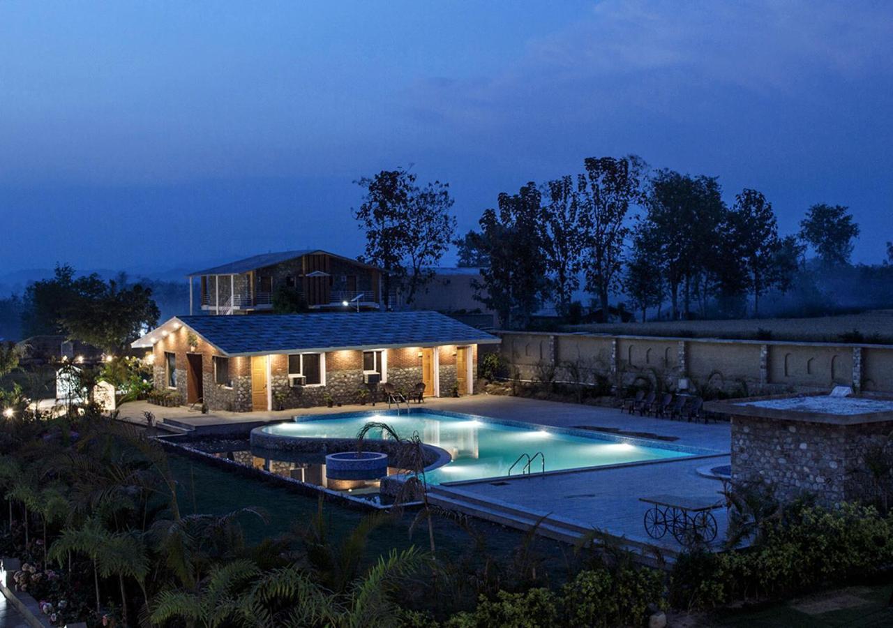 Tag Resorts The Banyan Retreat Rāmnagar Exterior photo