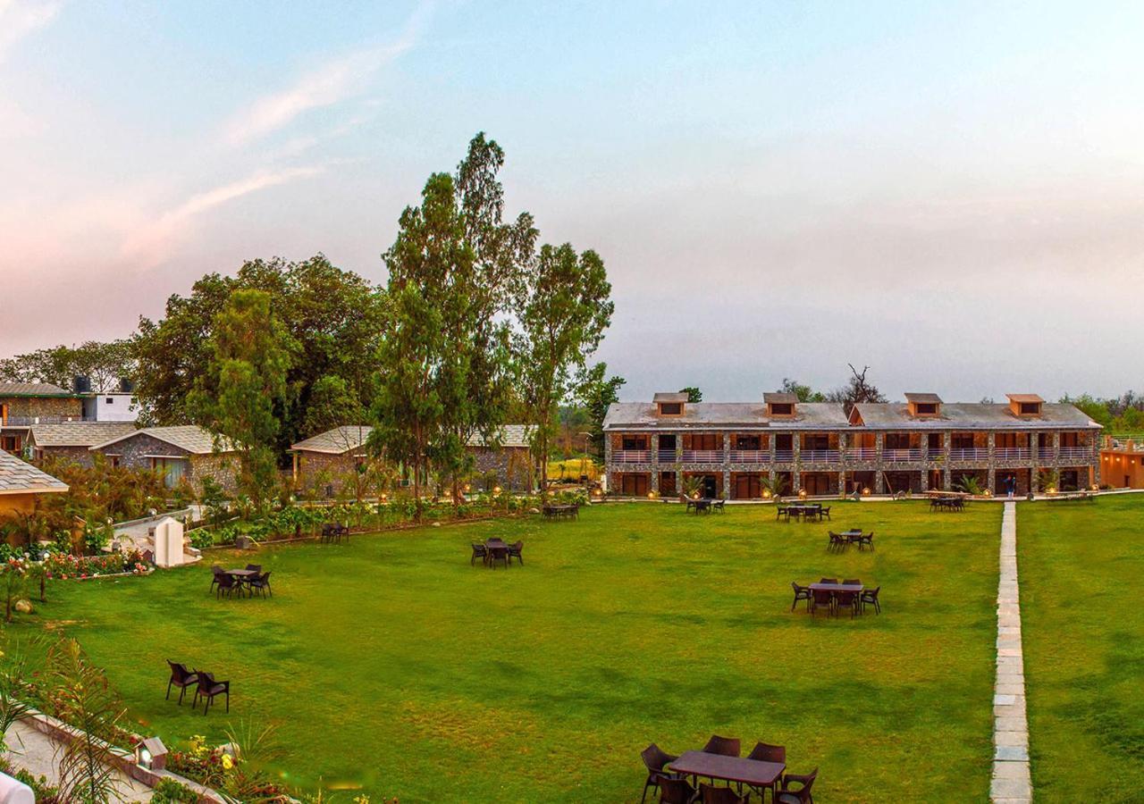 Tag Resorts The Banyan Retreat Rāmnagar Exterior photo