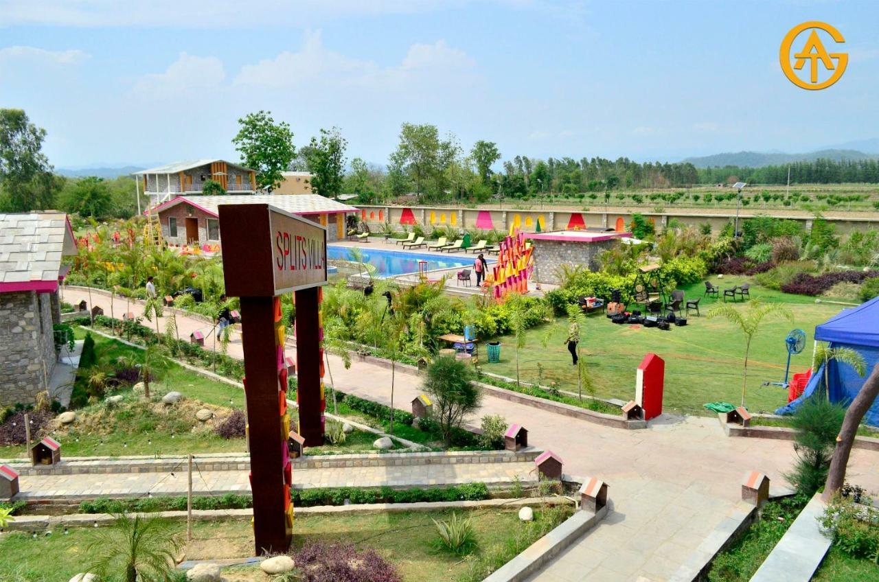Tag Resorts The Banyan Retreat Rāmnagar Exterior photo