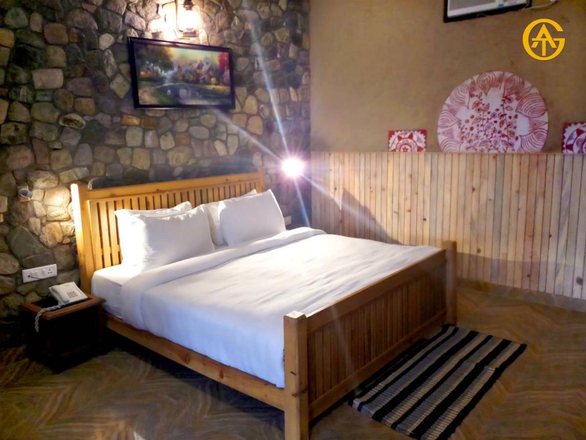 Tag Resorts The Banyan Retreat Rāmnagar Exterior photo